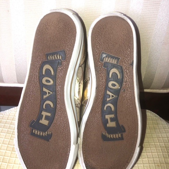 Signature Coach shoes for women - Picture 7 of 8
